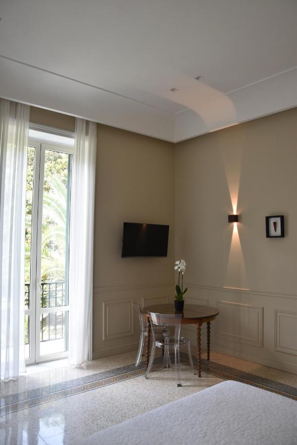 Maccus Suite Naples Luaran gambar