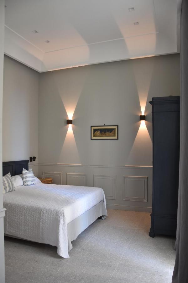 Maccus Suite Naples Luaran gambar