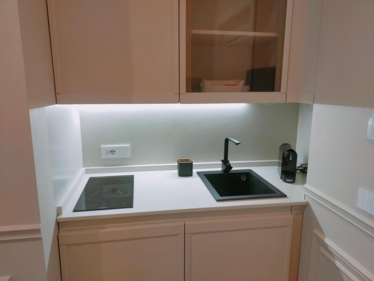 Maccus Suite Naples Luaran gambar