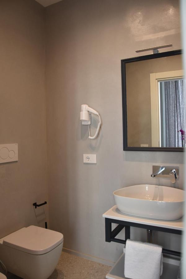 Maccus Suite Naples Luaran gambar