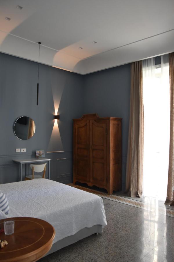 Maccus Suite Naples Luaran gambar