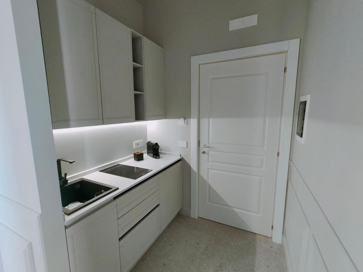 Maccus Suite Naples Luaran gambar