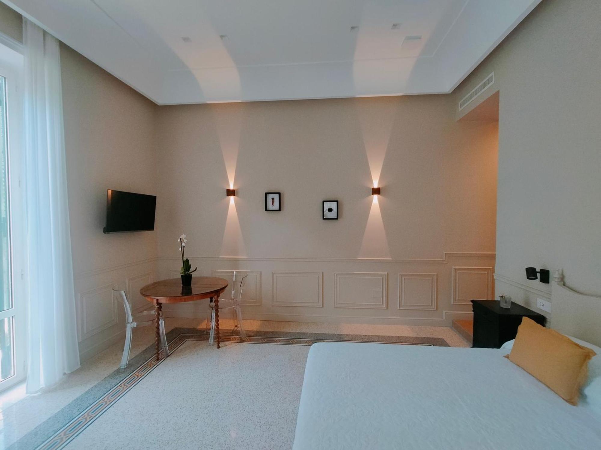 Maccus Suite Naples Luaran gambar